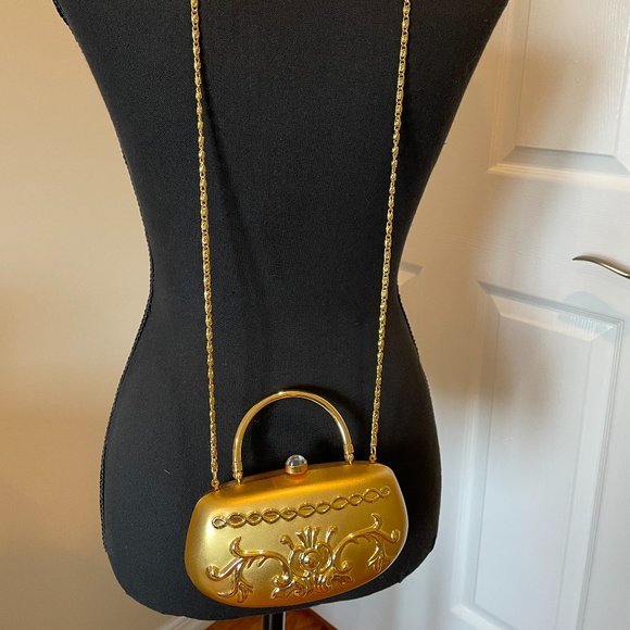 DANIELLA - Gold Tone Clutch Purse with Chain and Compact Mirror - 2005 - Picture 4 of 12